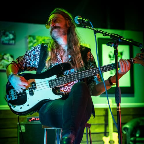 The Royal Beggars live at The Globe, October 2022
